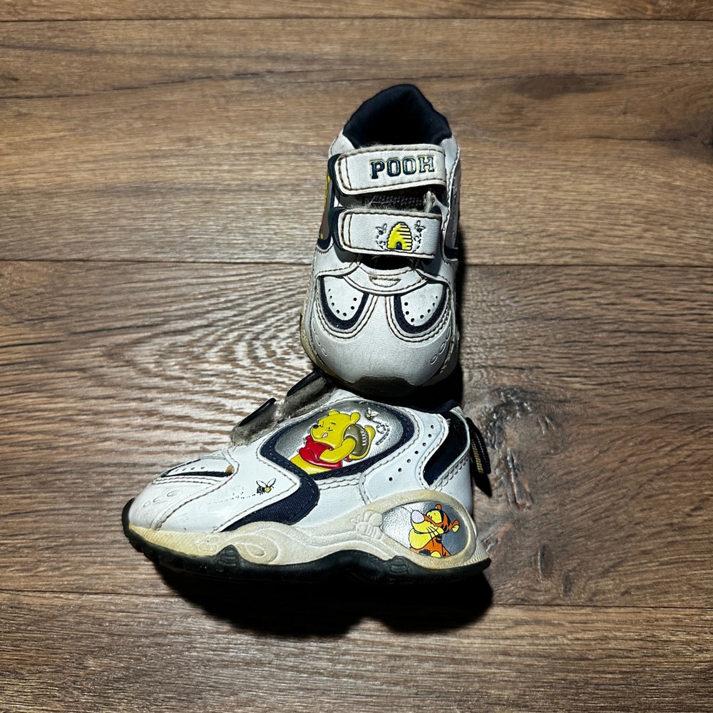 Vintage 90s Disney Winnie the Pooh White Navy Sneakers Toddler 4